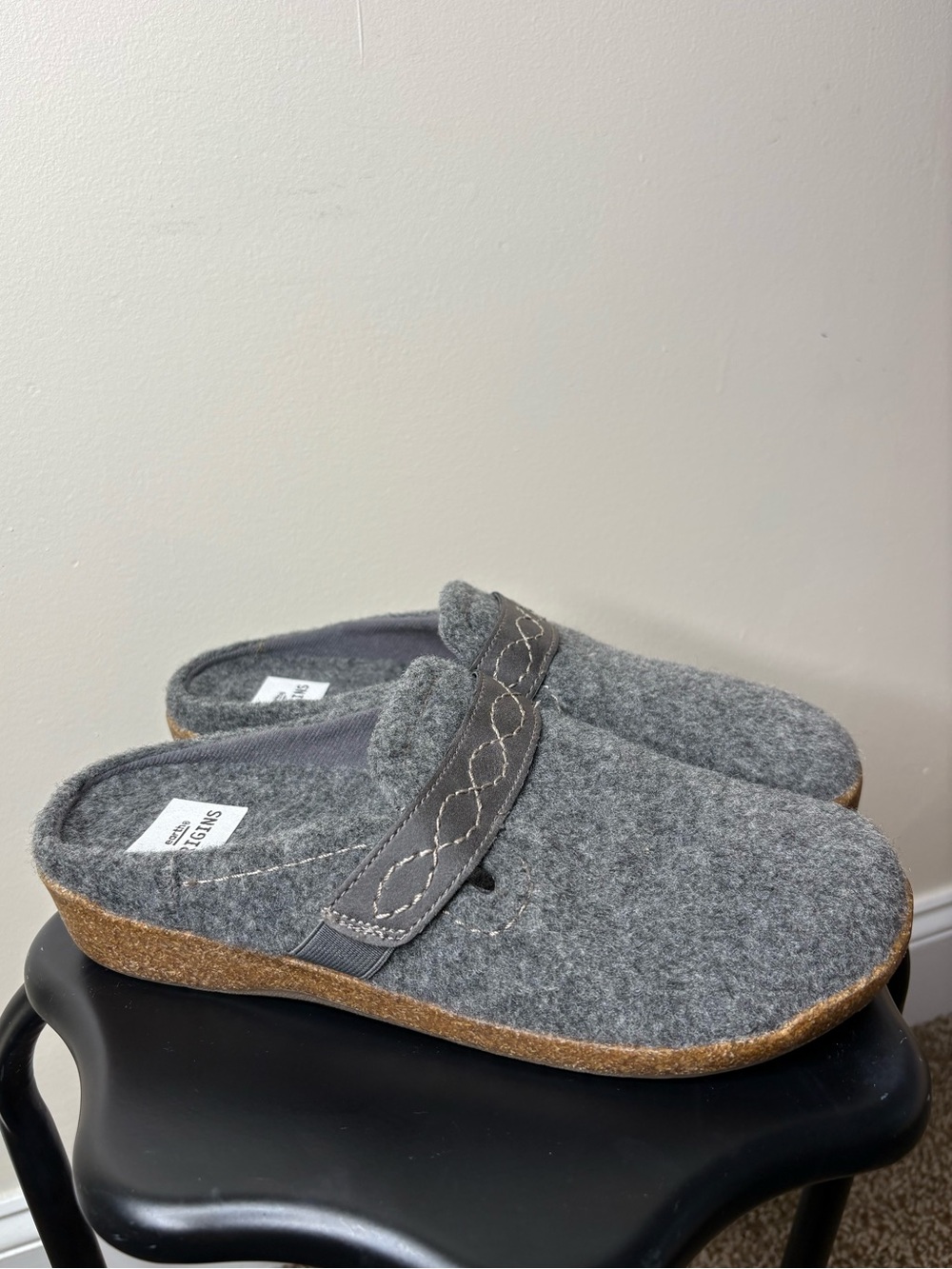 Earth Origins Janet Grey Clogs Wool